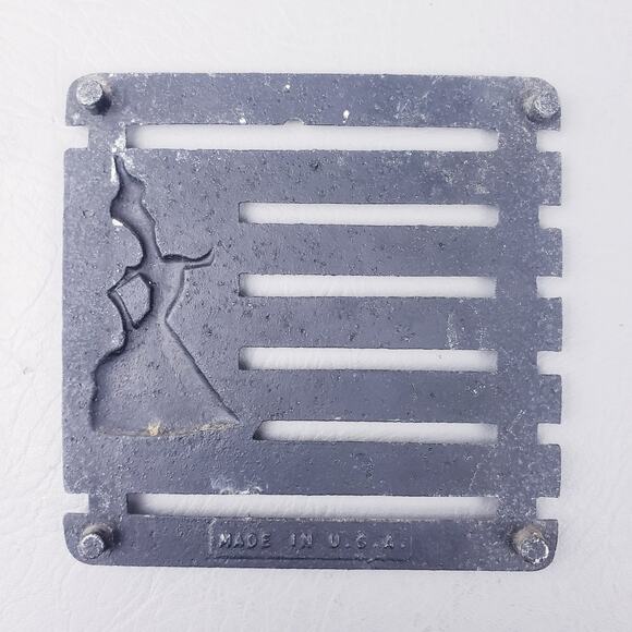 LOT of 2 Vintage 1960s Collectible Cast Iron Kitchen Trivets with Funny Sayings - Picture 3 of 7